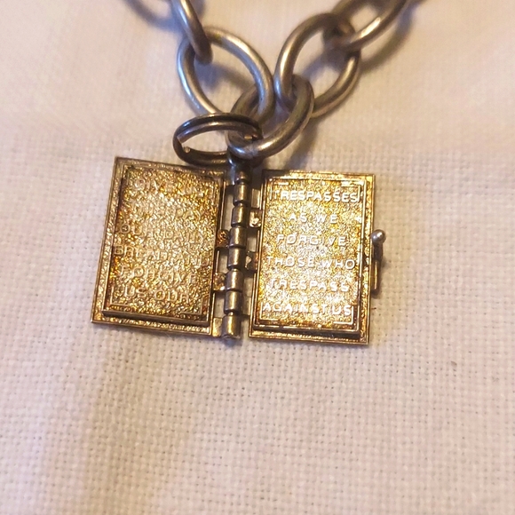 Vintage 1940-50's Holy Bible Lord's Prayer sterling charm Bracelet #3 - Picture 6 of 8